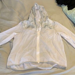 Women’s pink wind breaker